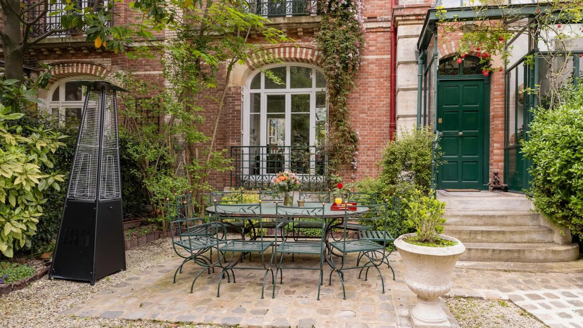 Paris Mozart Prestige Residence 0*,
