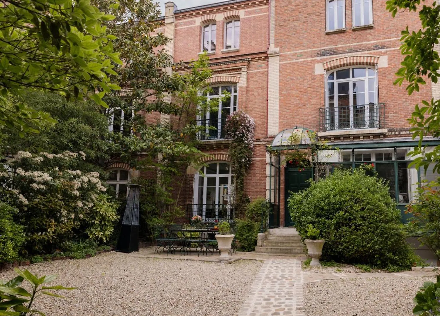 Paris Mozart Prestige Residence 0*,